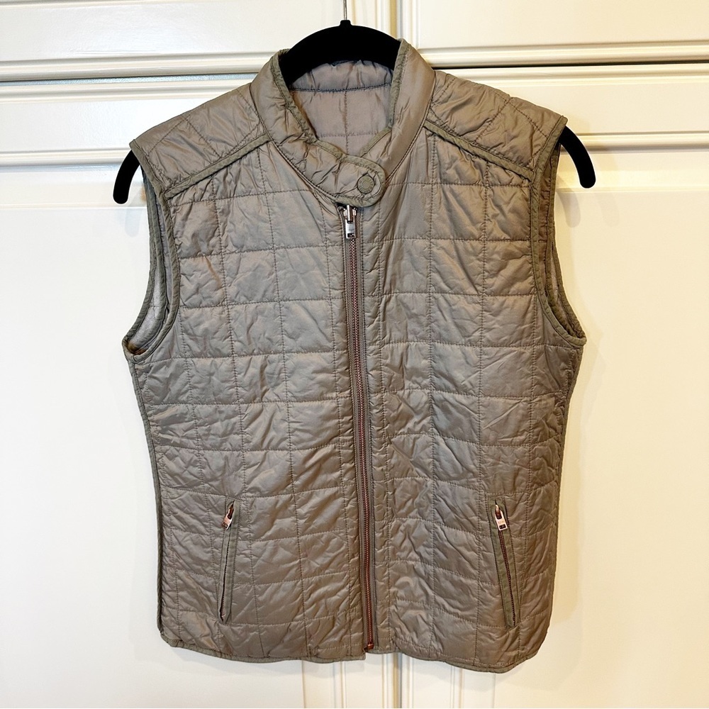 Closed Luxury Designer Brand Women’s Grey Reversible Quilted Nylon Vest Pockets